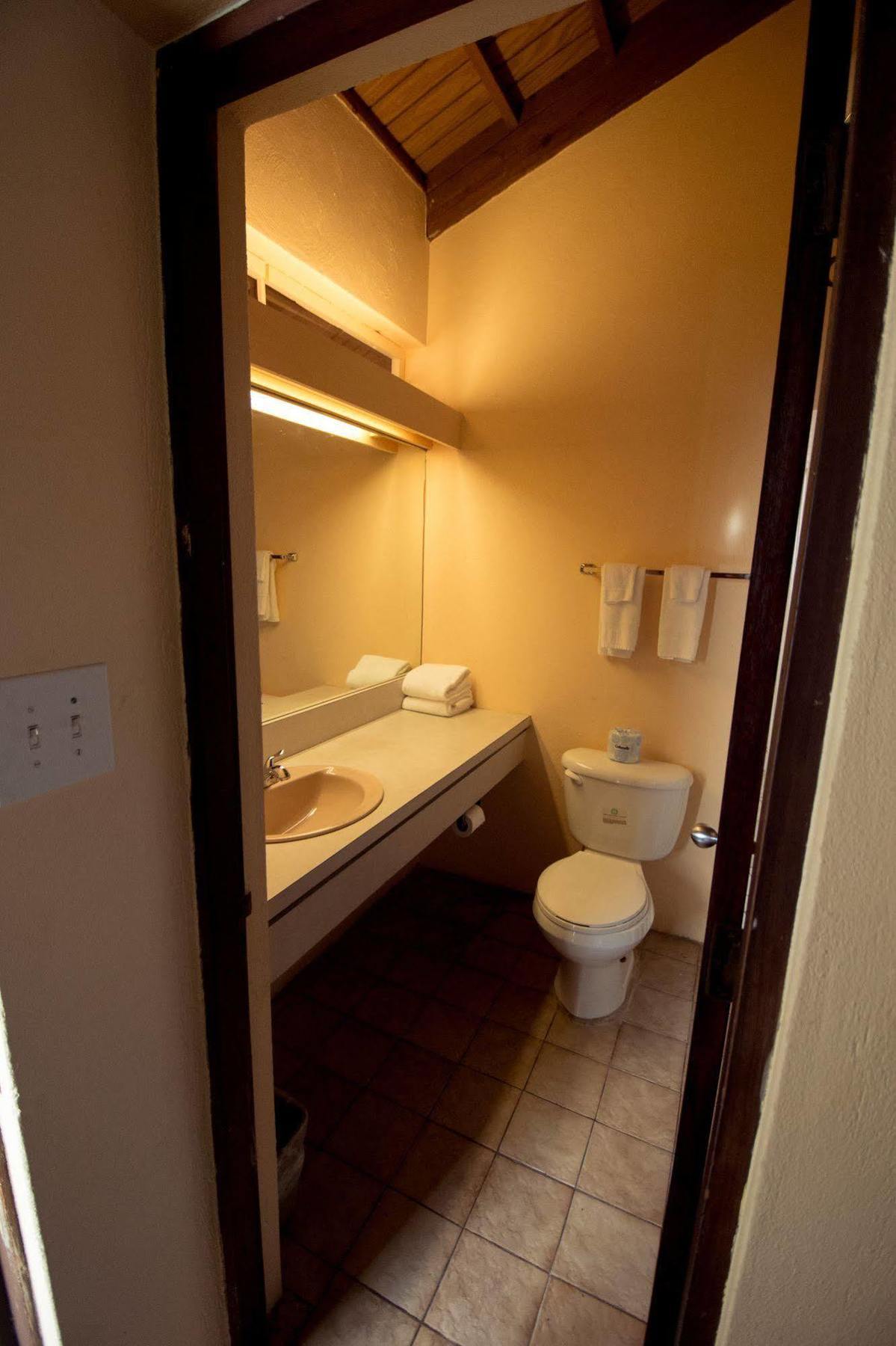 Galleon House Hotel Charlotte Amalie Exterior photo